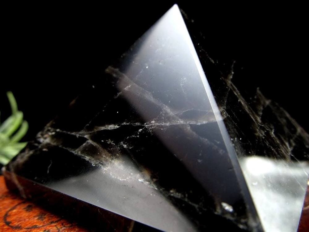 モリオン 黒水晶 黒水晶ピラミッド 置物 魔除け