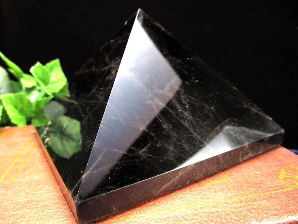 モリオン 黒水晶 黒水晶ピラミッド 置物 魔除け