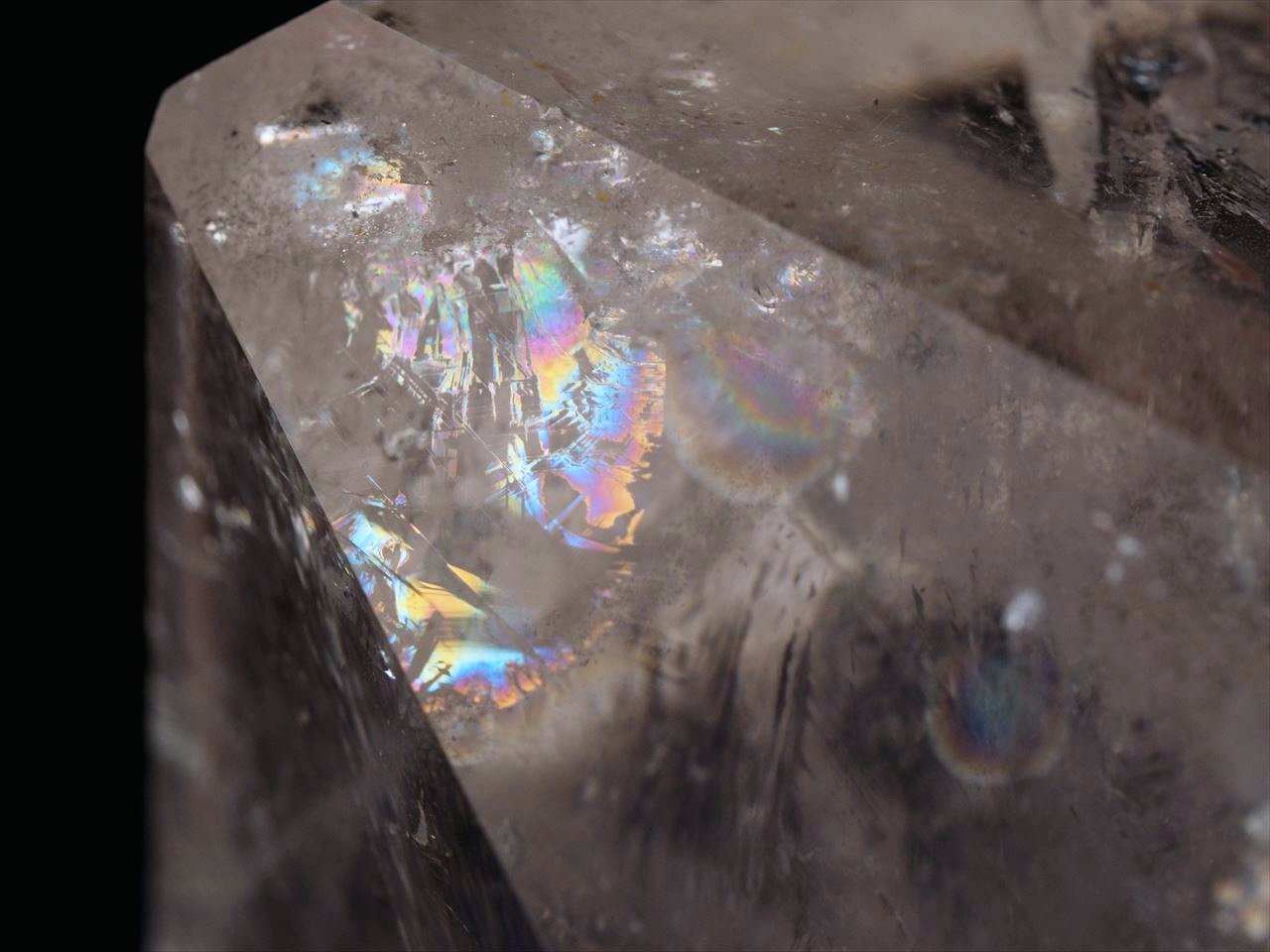 水晶ポリッシュ原石