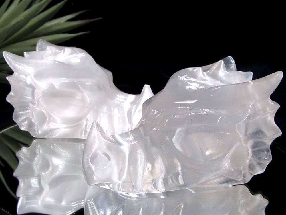 セレナイト 彫刻置物 透石膏 聖母マリアのガラス キャッツアイ効果