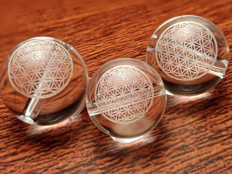 【タキオン化】フラワーオブライフ 水晶　大サイズ タキオン化】フラワーオブライフ 水晶 大サイズ