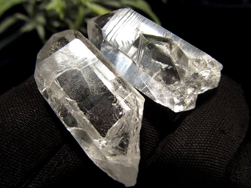 水晶 ポイント クォーツ 原石 トマスゴンサガ産