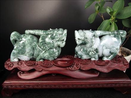 翡翠 ジェイド 貔貅 ヒキュウ 彫刻 置物
