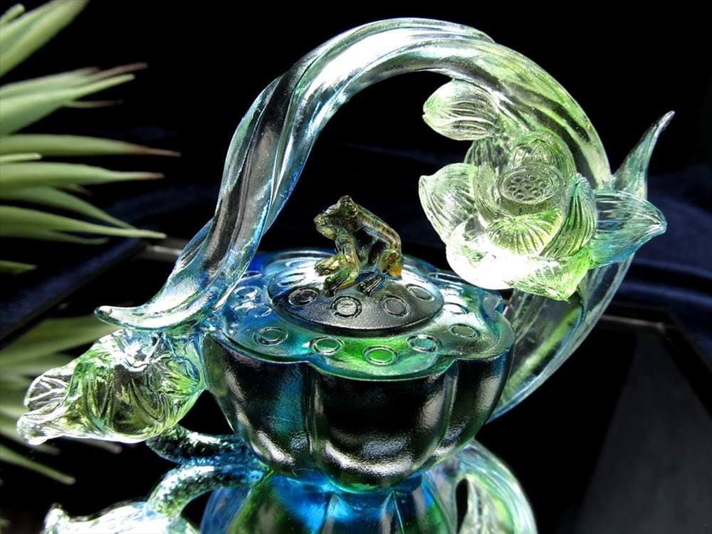 蓮 蛙 クリスタルガラス ロータス カエル 置物