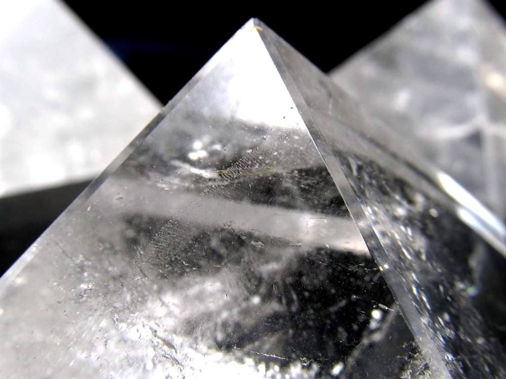 水晶 クリスタル ピラミッド 4月の誕生石 天然石