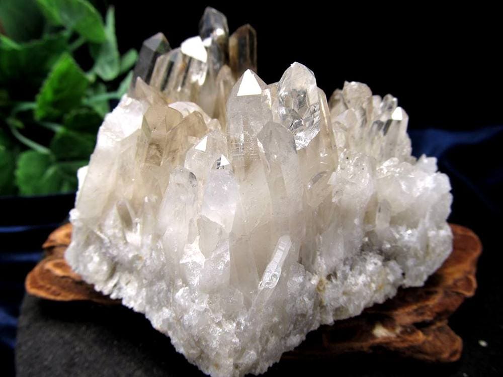 四川産 水晶 クラスター ポイント 針状水晶