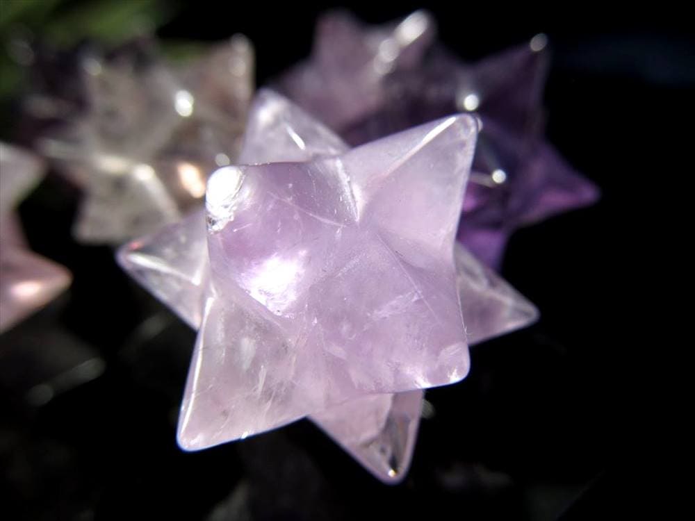ラベンダーアメジスト 紫水晶 アステロイド 小星型12面体 アメジスト