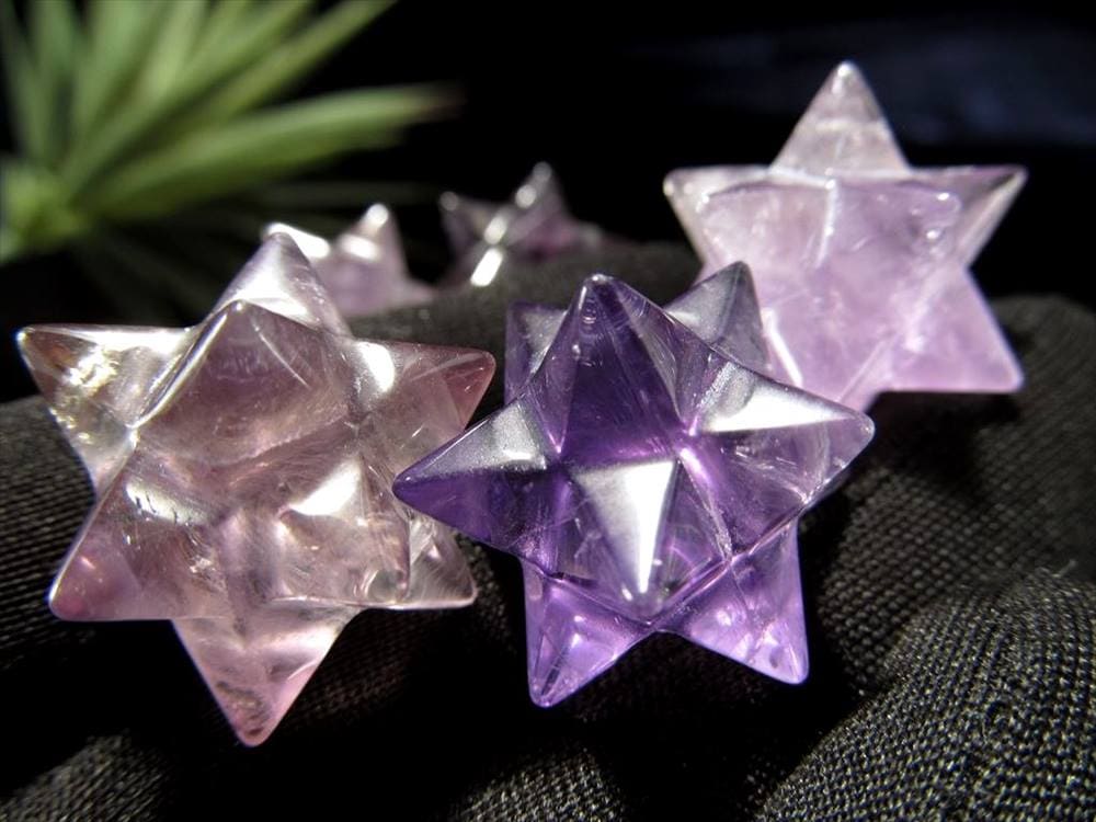 ラベンダーアメジスト 紫水晶 アステロイド 小星型12面体 アメジスト