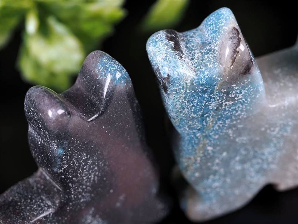 トロレアイトインクォーツ トロール石 猫 キャット 置物