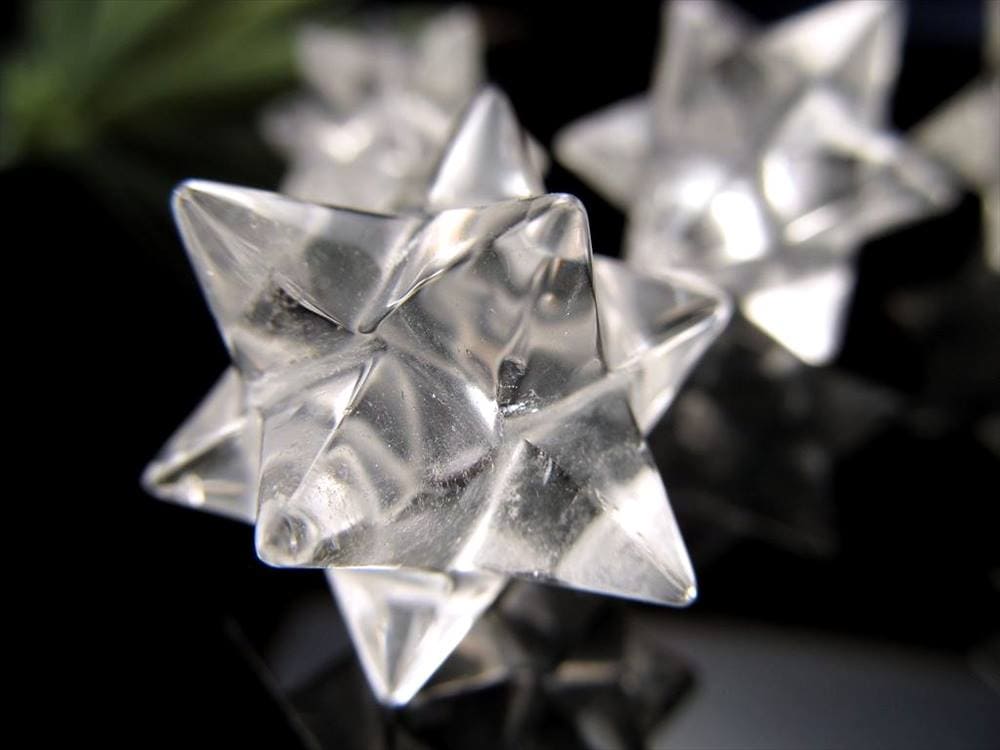 水晶 アステロイド 小星型12面体 クォーツ マカバスター