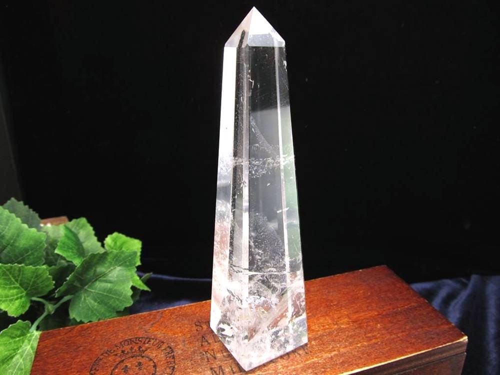 オベリスク インテリア ポイント クリスタル 水晶 浄化 誕生石