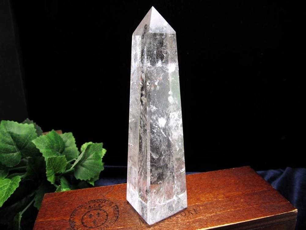 オベリスク インテリア ポイント クリスタル 水晶 浄化 誕生石