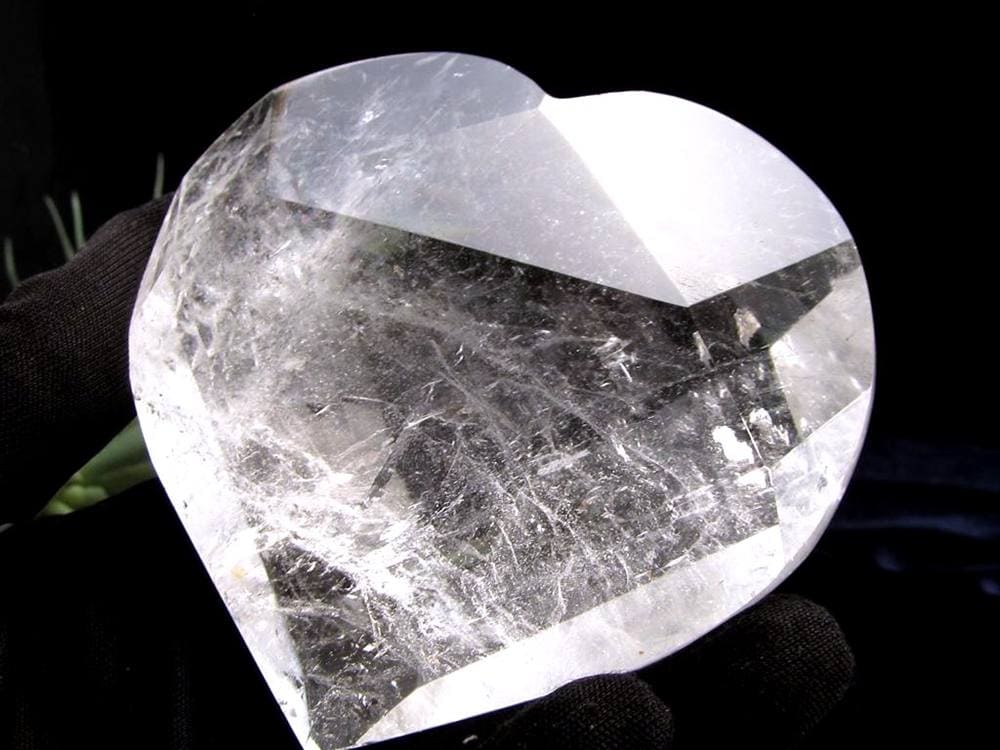 天然水晶 ハートカット オブジェ ブラジル産 置物