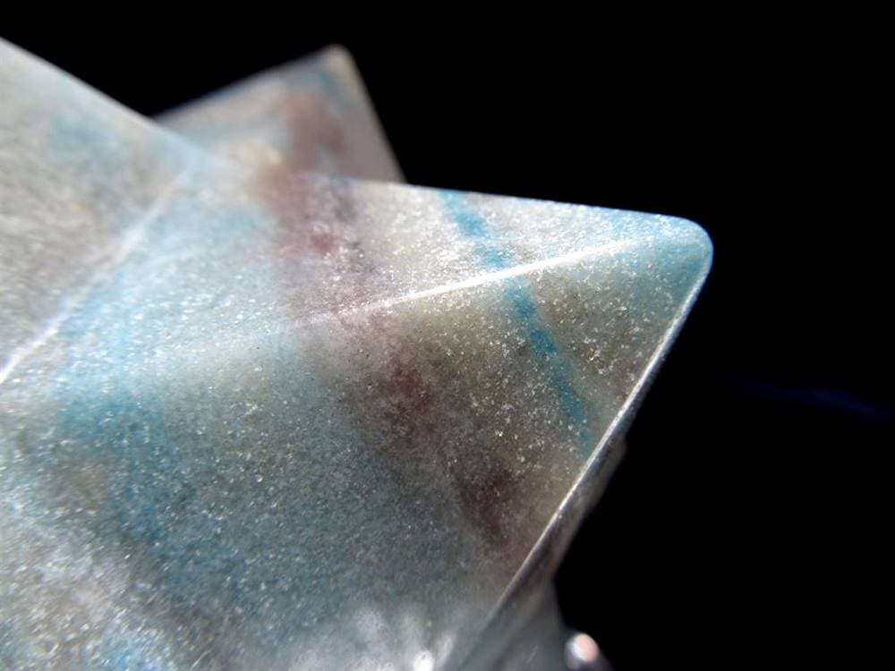 アステロイド トロレアイトインクォーツ トロール石 小星型12面体 置物