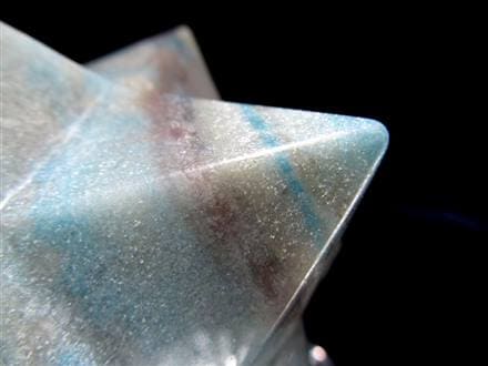 アステロイド トロレアイトインクォーツ トロール石 小星型12面体 置物