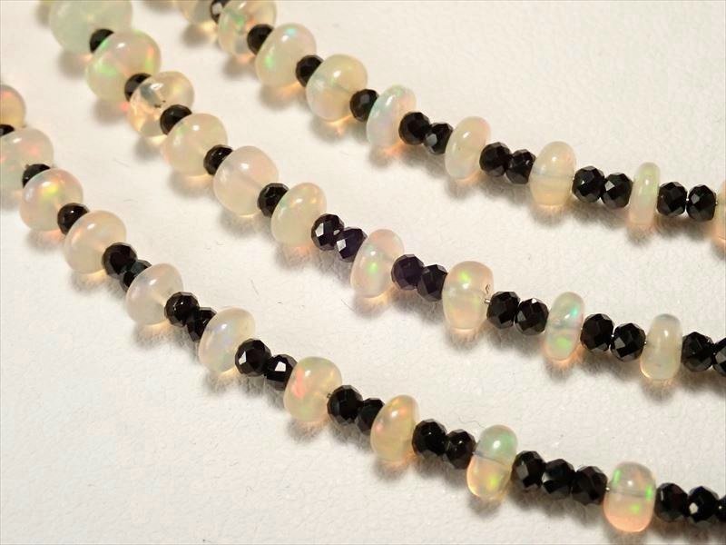 ブラックスピネルとプレシャスオパール