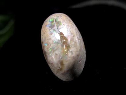 カンテラオパール 蛋白石 タンブル 遊色 ハミングバードの宝石