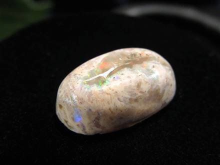 カンテラオパール 蛋白石 タンブル 遊色 ハミングバードの宝石