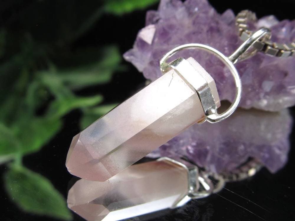リチウムクォーツ 水晶 ペンダントトップ ポイント ネックレス