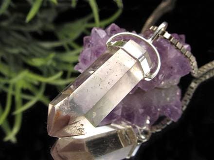 リチウムクォーツ 水晶 ペンダントトップ ポイント ネックレス