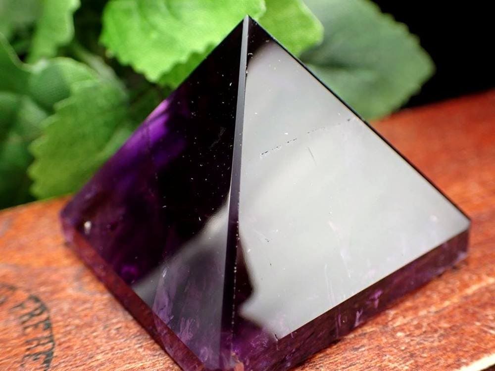 アメジスト 紫水晶 ピラミッド インテリア 浄化