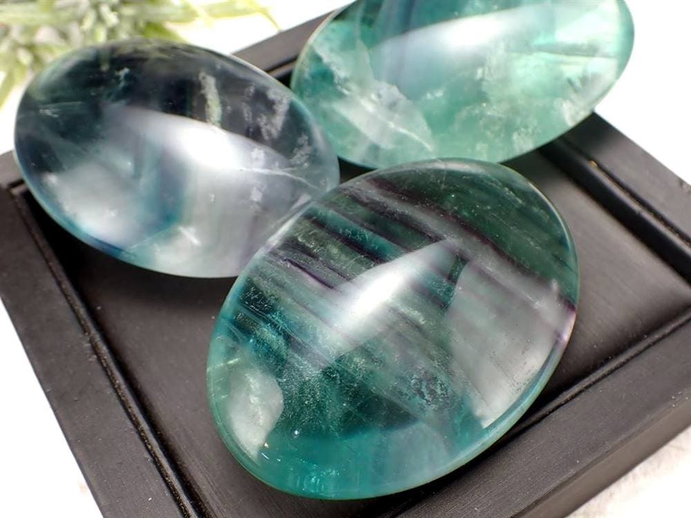 フローライト 蛍石 タンブル ポリッシュ 握り石