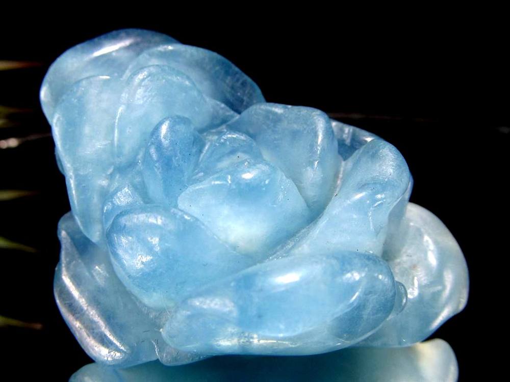 アクアマリン 薔薇 彫刻 置物 天然石