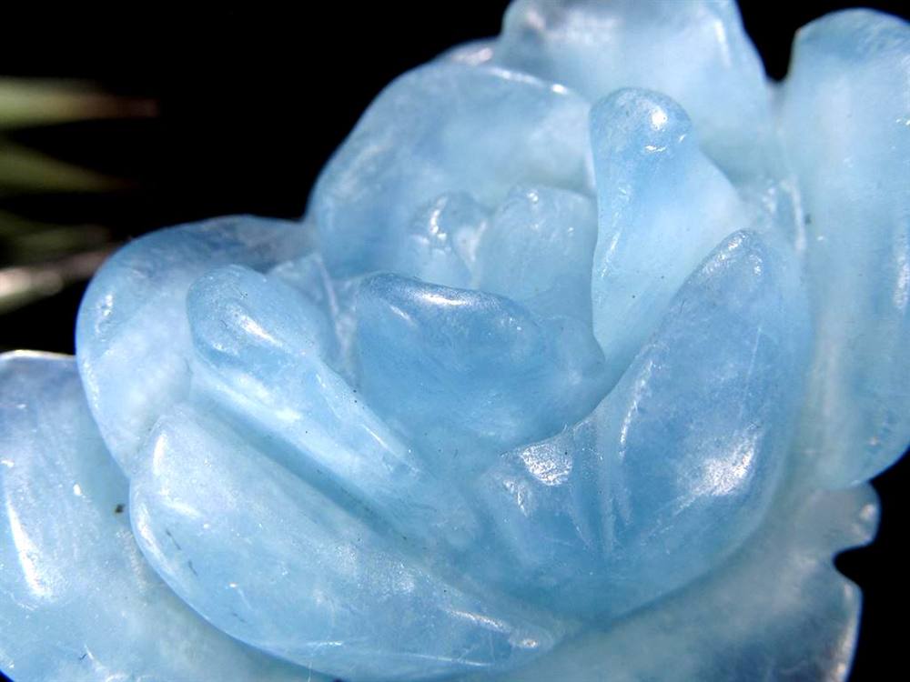 アクアマリン 薔薇 彫刻 置物 天然石