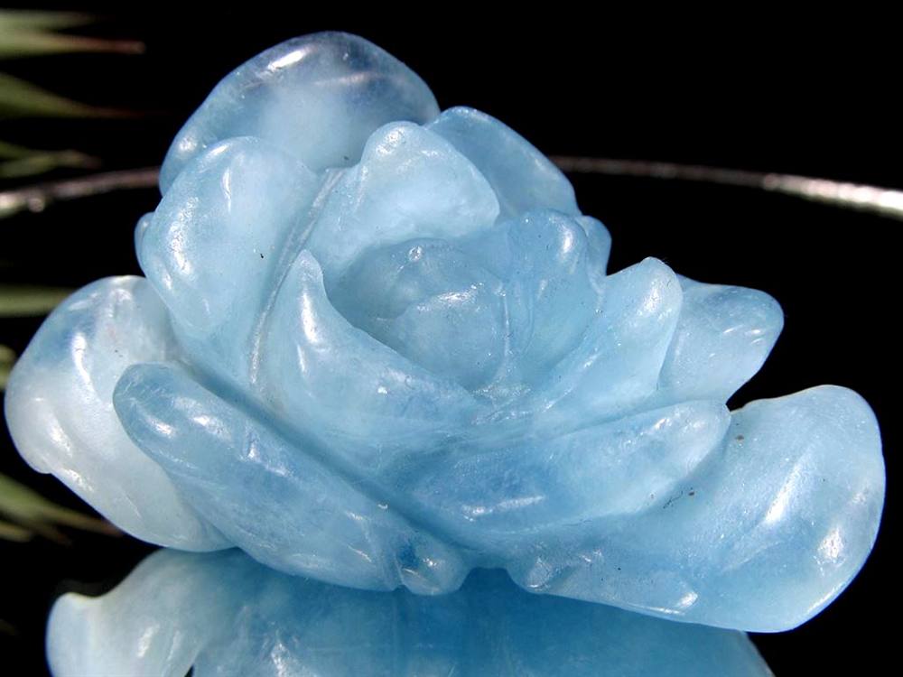 アクアマリン 薔薇 彫刻 置物 天然石