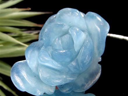 アクアマリン 薔薇 彫刻 置物 天然石
