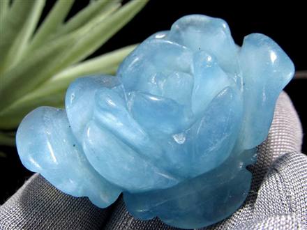 アクアマリン 薔薇 彫刻 置物 天然石