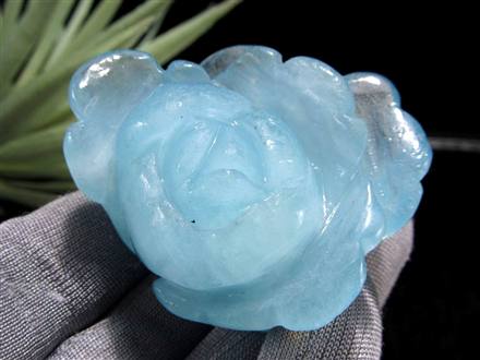 アクアマリン 薔薇 彫刻 置物 天然石