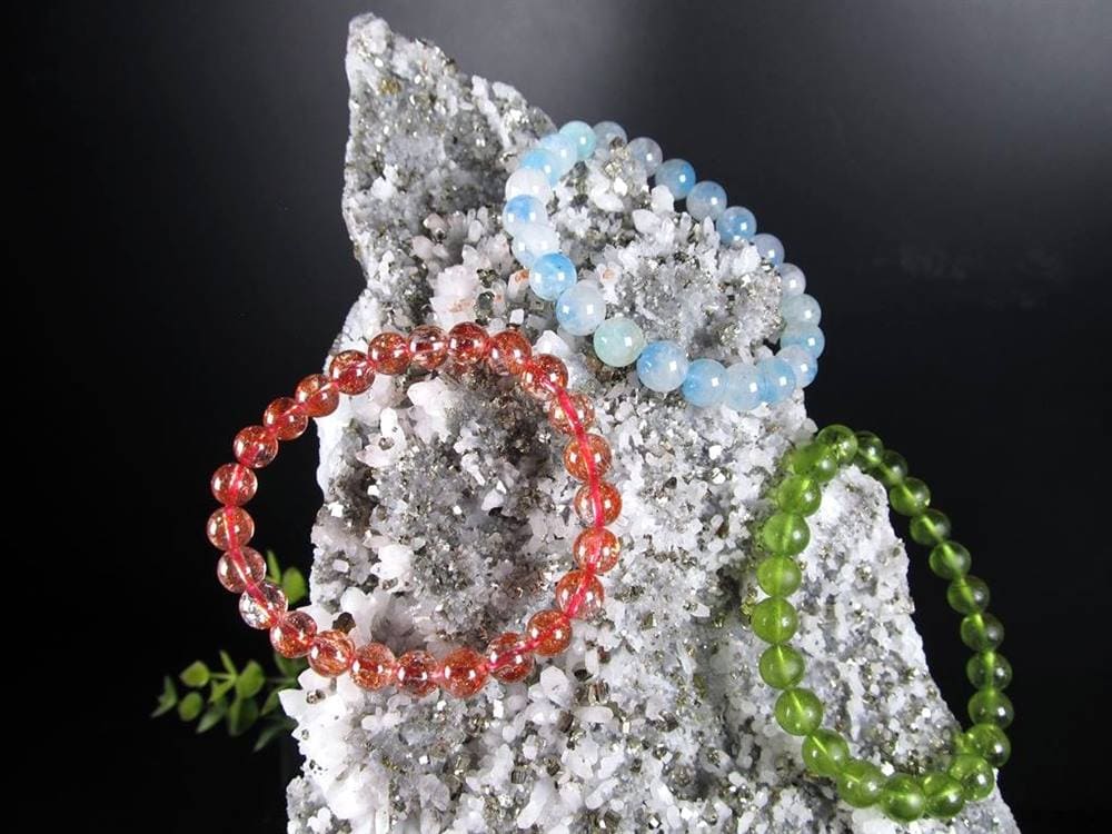 パイライト共生 水晶 黄鉄鉱 クォーツ クラスター