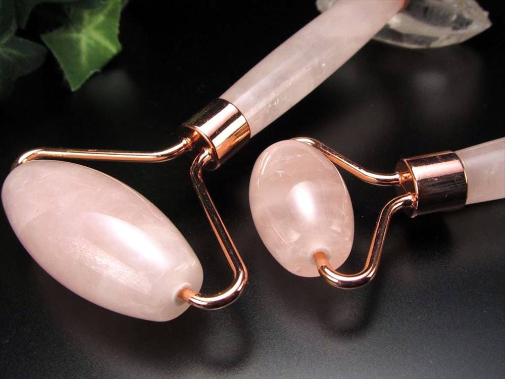 美顔ローラー フェイスローラー マッサージローラー ジェイドローラー