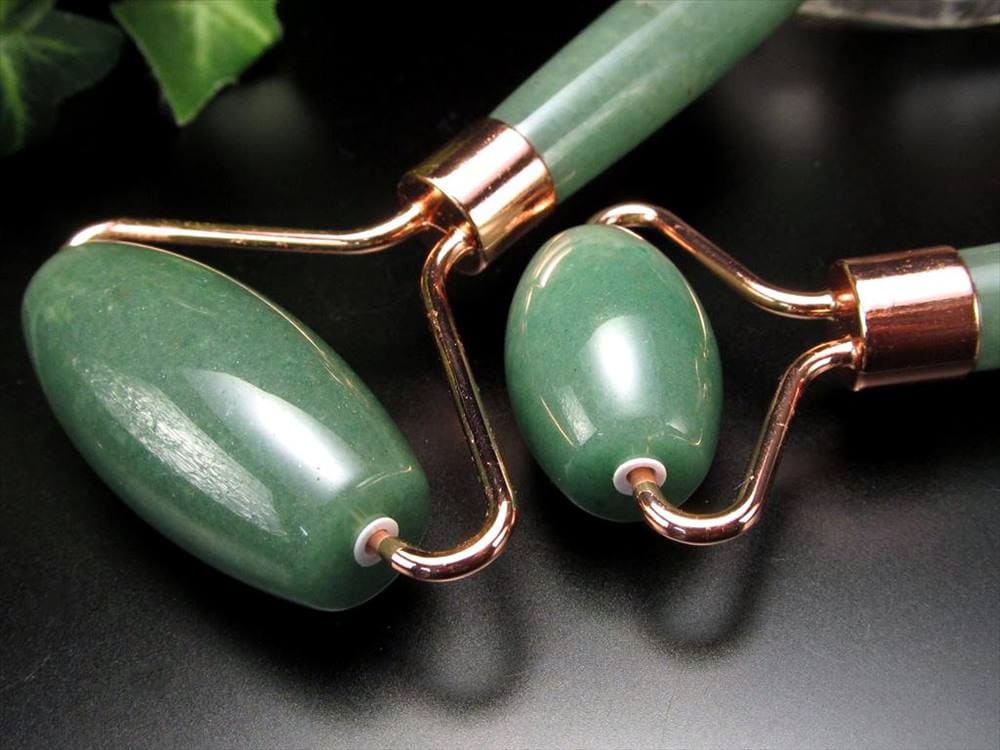 美顔ローラー フェイスローラー マッサージローラー ジェイドローラー