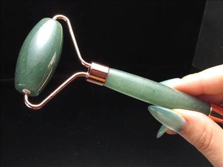 美顔ローラー フェイスローラー マッサージローラー ジェイドローラー