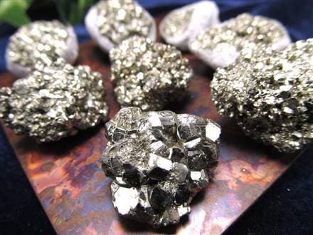 パイライト 原石 黄鉄鉱 天然石 フールズゴールド