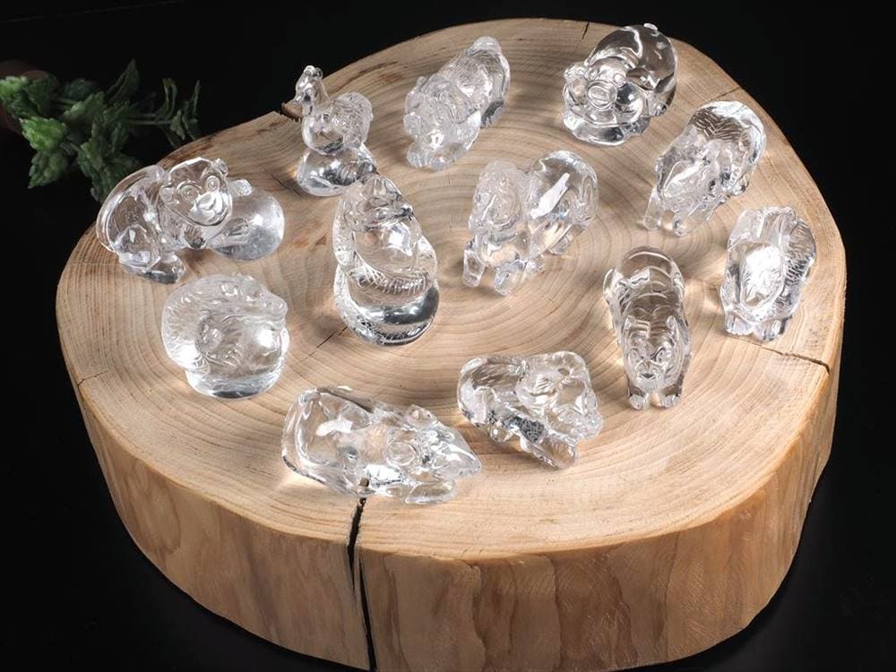 水晶 彫刻置物 クォーツ クリスタル 十二支