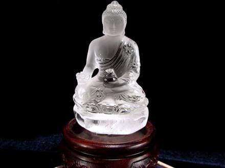 水晶 クォーツ クリスタル 薬師如来 彫刻 置物