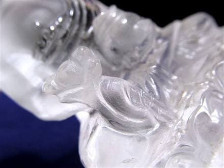 水晶 クォーツ クリスタル 薬師如来 彫刻 置物