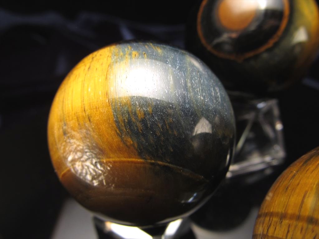 ツートンタイガーアイ