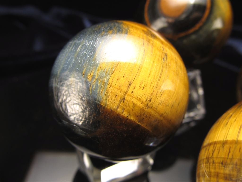 ツートンタイガーアイ