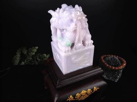 翡翠 ヒスイ 彫刻置物 龍 玉璽