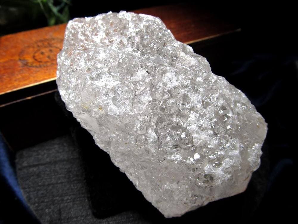 ニルヴァーナクォーツ アイスクリスタル 水晶 原石 ポイント