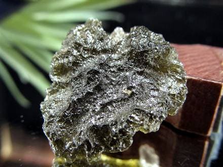 モルダバイト モルダウ石 テクタイト 原石 隕石