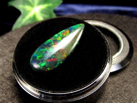 ブラックオパール カボション プレイオブカラー 蛋白石 遊色