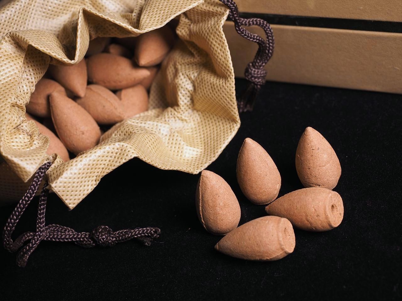 ◇倒流香◇煙が下に流れる神秘のお香 流川香◇おしゃれな筒箱◇30個