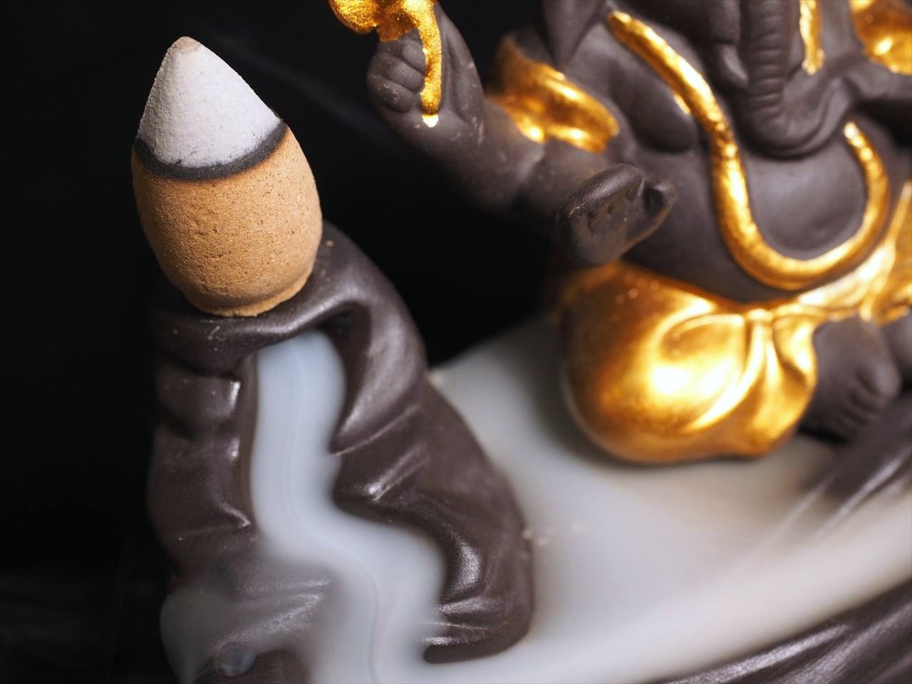 ◇倒流香◇煙が下に流れる神秘のお香 流川香◇おしゃれな筒箱◇30個