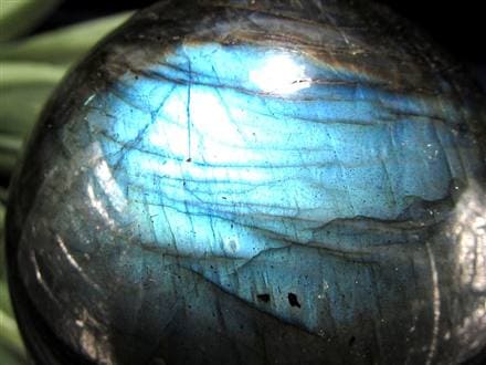 ラブラドライト 丸玉 スフィア シラー効果 置物 マダガスカル産