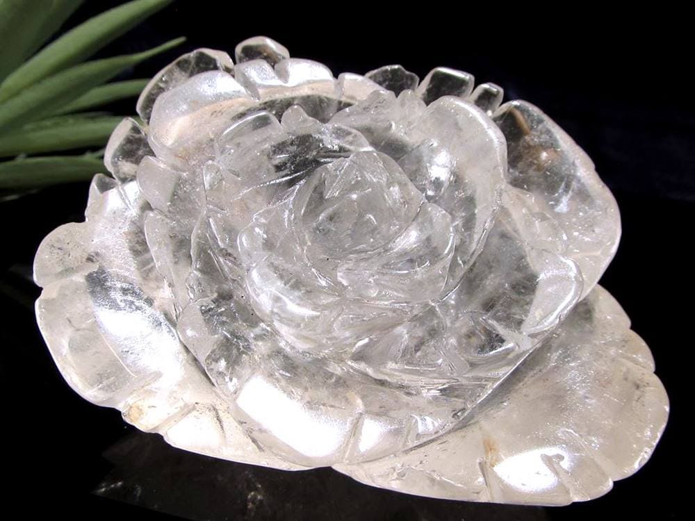 水晶 薔薇 彫刻置物 クォーツ 天然石
